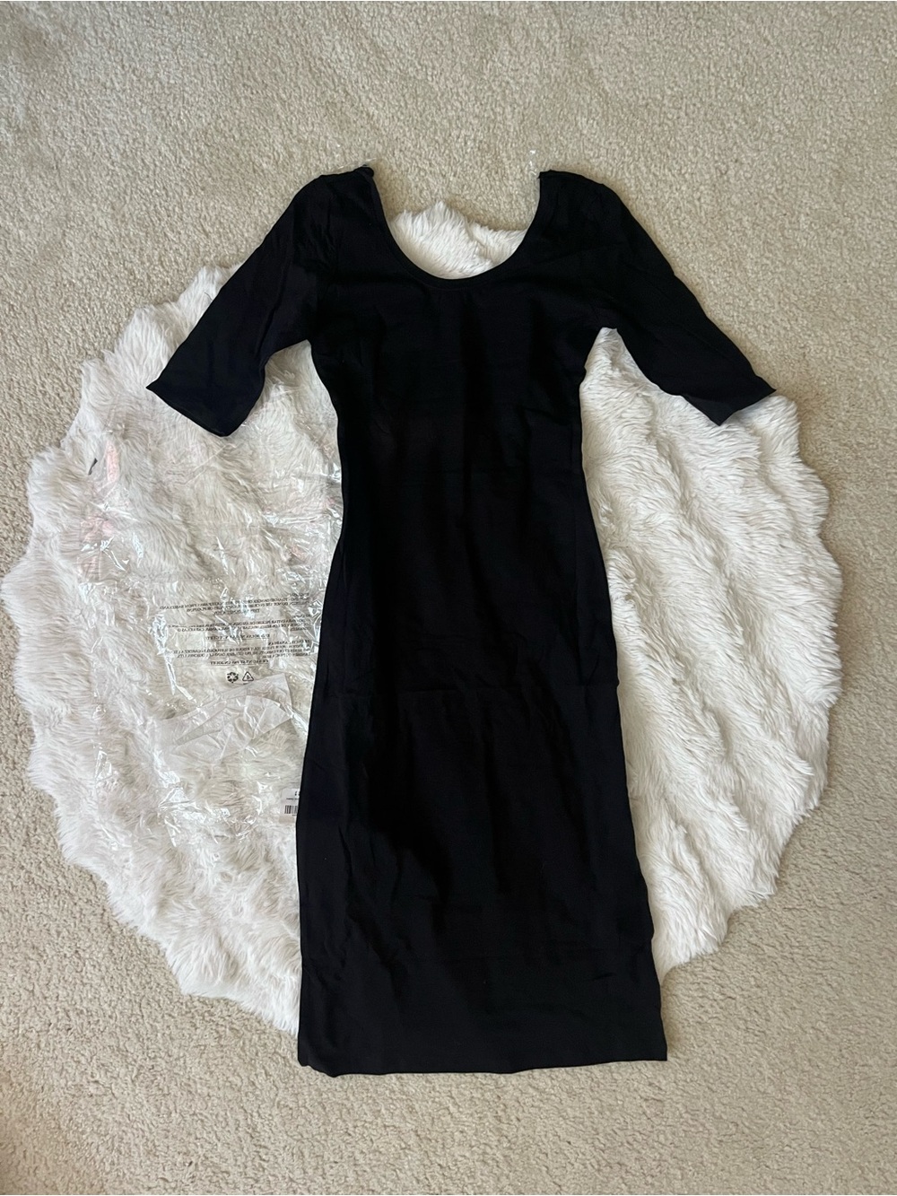 ✨ NWT Black Scoop Neck Elbow Sleeve Bodycon Midi Dress Size | Small